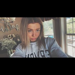 Meet your Posher, Mimia